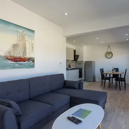 아파트 Apartman Litus 트로기르